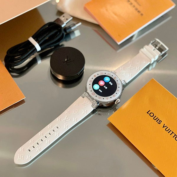 超話題!ルイヴィトン スマートウォッチ 偽物 フルタッチスクリーン 42mm 人気 vun58304高い品質