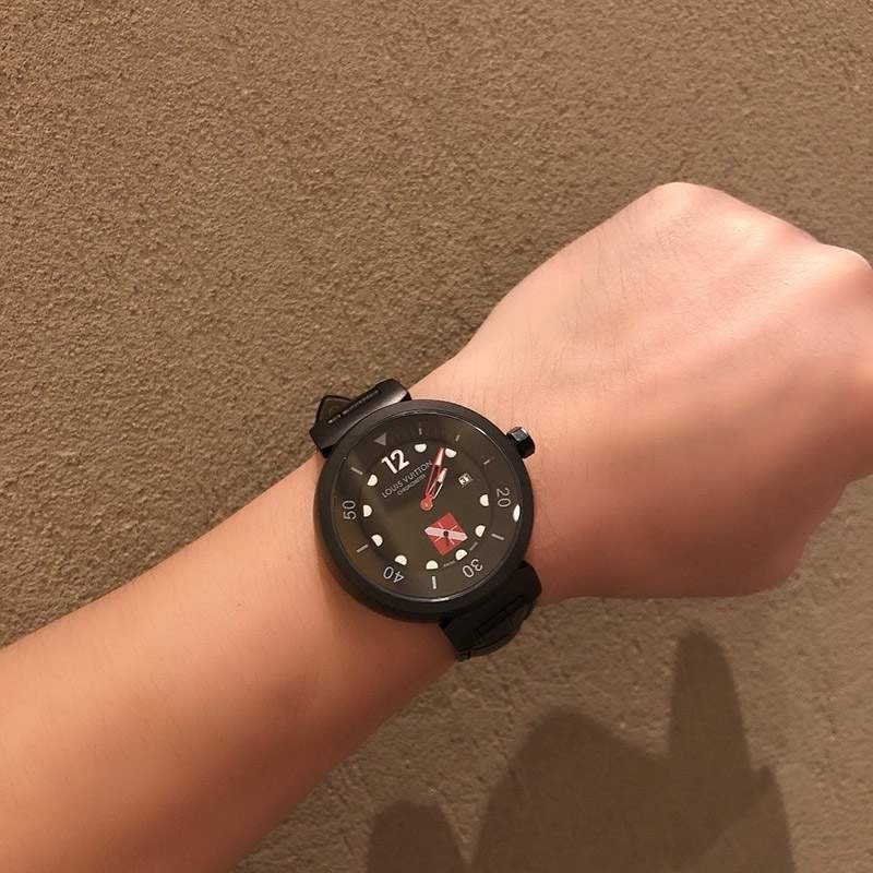 21-22AW ルイヴィトン 時計 コピー タンブール ストリート ダイバー メンズ 44mm vun84140人気