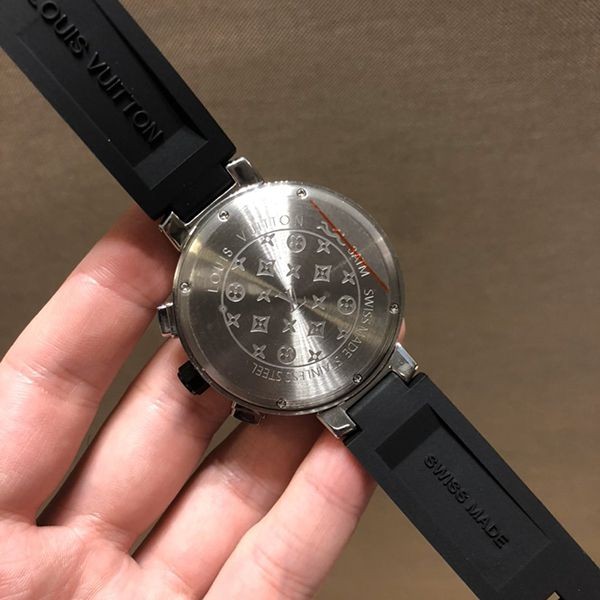 ルイヴィトン タンブール 偽物 クロノグラフ 42mm 入手困難品！ vuq11111高い品質