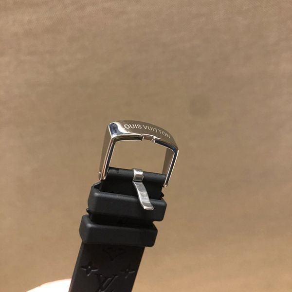 ルイヴィトン タンブール 偽物 クロノグラフ 42mm 入手困難品！ vuq11111人気