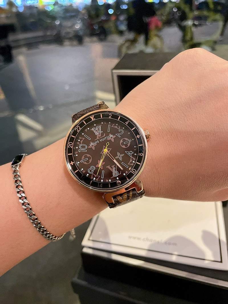 入手困難品！ルイヴィトン 時計 タンブール ストリート ダイバー  40mm vuq14476品質保証