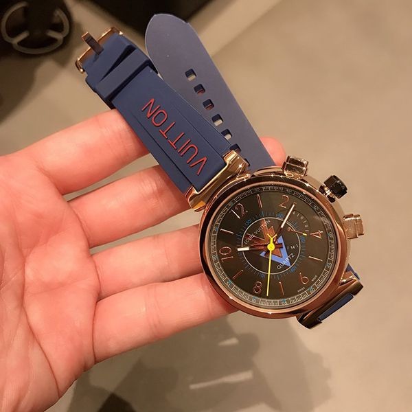 ルイヴィトン タンブール 偽物 クロノグラフ 42mm vus29641人気
