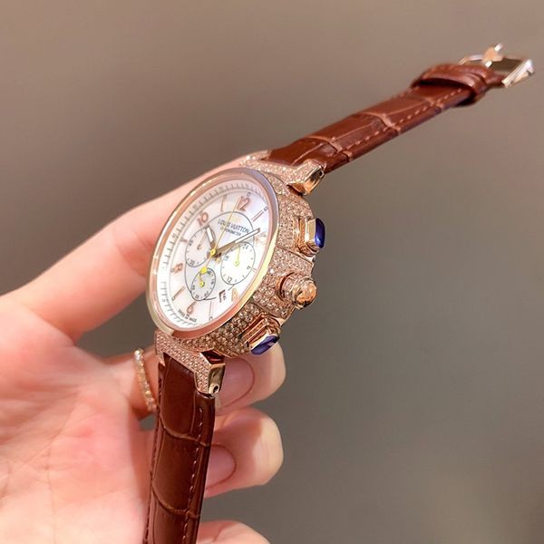 入手困難品！ルイヴィトン タンブール 偽物 クロノグラフ 41mm vus94124人気