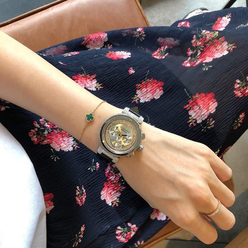 人気急上昇 ルイヴィトン 時計 コピー タンブール ストリート ダイバー  39mm vuy15520代引きを販売