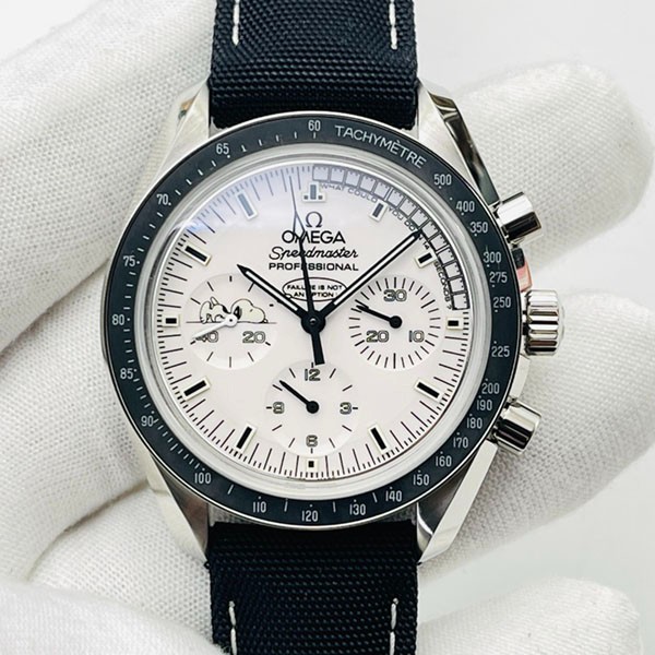 オメガブランド スピードマスター コピー プロフェッショナル スヌーピーアワード リミテッド 40mm 311.32.42.30.04.003通販