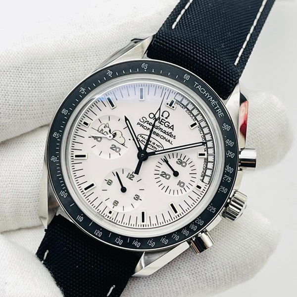 オメガブランド スピードマスター コピー プロフェッショナル スヌーピーアワード リミテッド 40mm 311.32.42.30.04.003激安送料無料