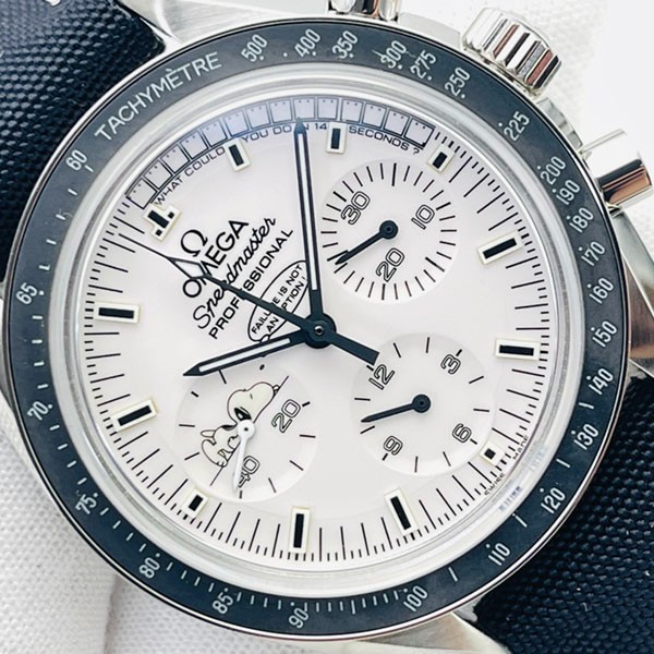 オメガブランド スピードマスター コピー プロフェッショナル スヌーピーアワード リミテッド 40mm 311.32.42.30.04.003高い品質
