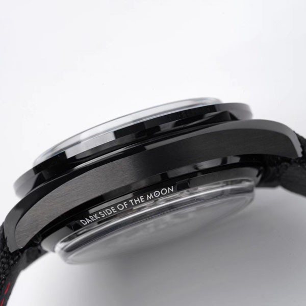 最高級オメガ スーパーコピー★スピードマスター ムーンウォッチ ダーク サイド  オブ ムーン 44.2mm 311.92.44.51.01.006人気