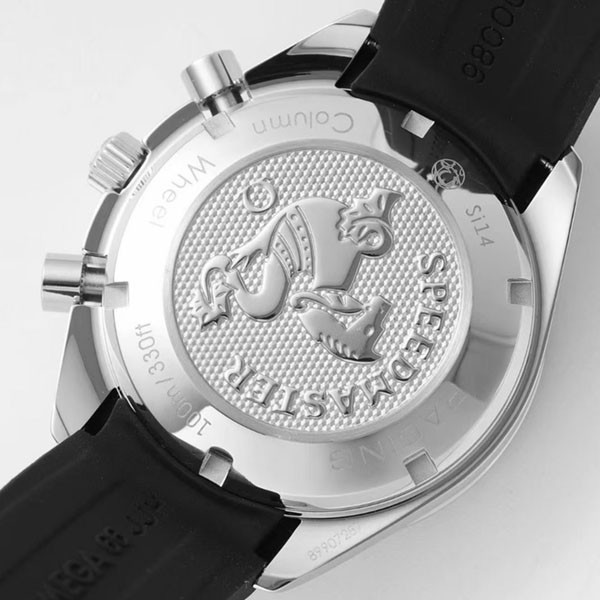争奪戦オメガ スピードマスター レーシング コピー 自動巻き 40mm 326.30.40.50.06.001代引きを販売
