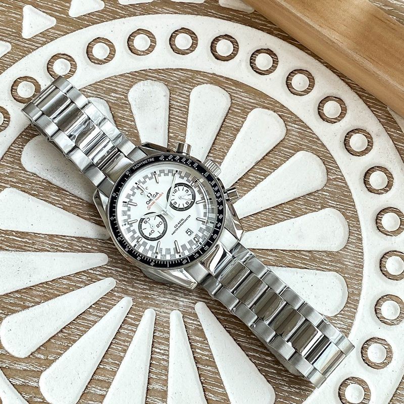 欲しい♡超限定♪オメガ スピードマスター コピー レーシング マスター クロノメーター 44.25mm 329.33.44.51.04.001人気