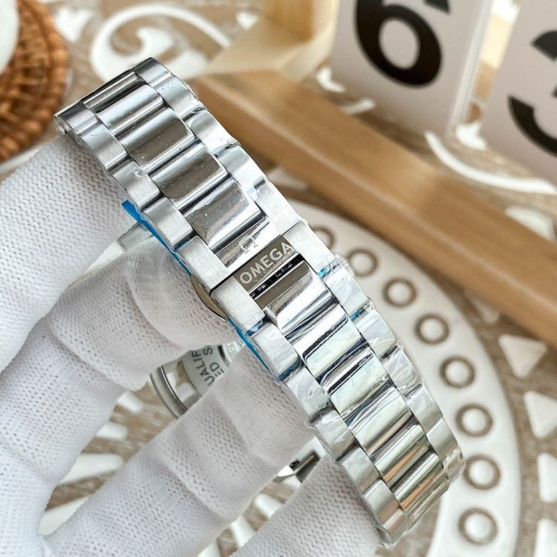欲しい♡超限定♪オメガ スピードマスター コピー レーシング マスター クロノメーター 44.25mm 329.33.44.51.04.001代引きを販売