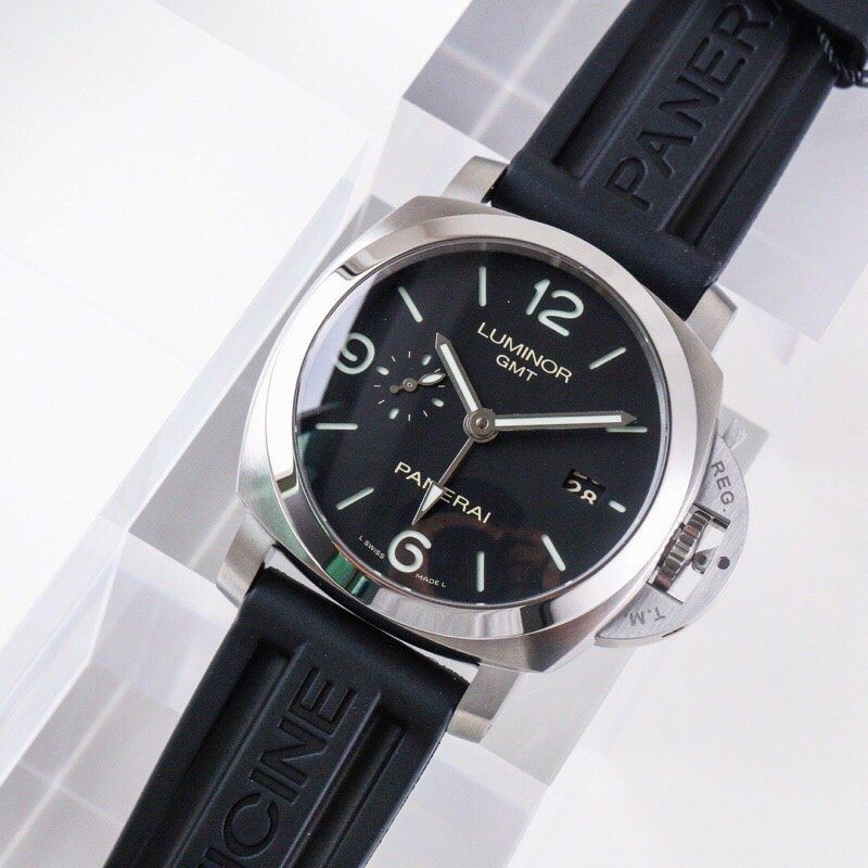 人気パネライ 偽物PANERAI ルミノール1950 3デイズ GMTパワーリザーブ PAM00320激安送料無料