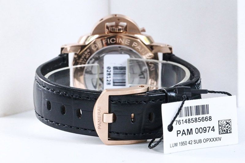 パネライ  サブマーシブル・オロカーボ偽物 44MM PAM00974激安送料無料