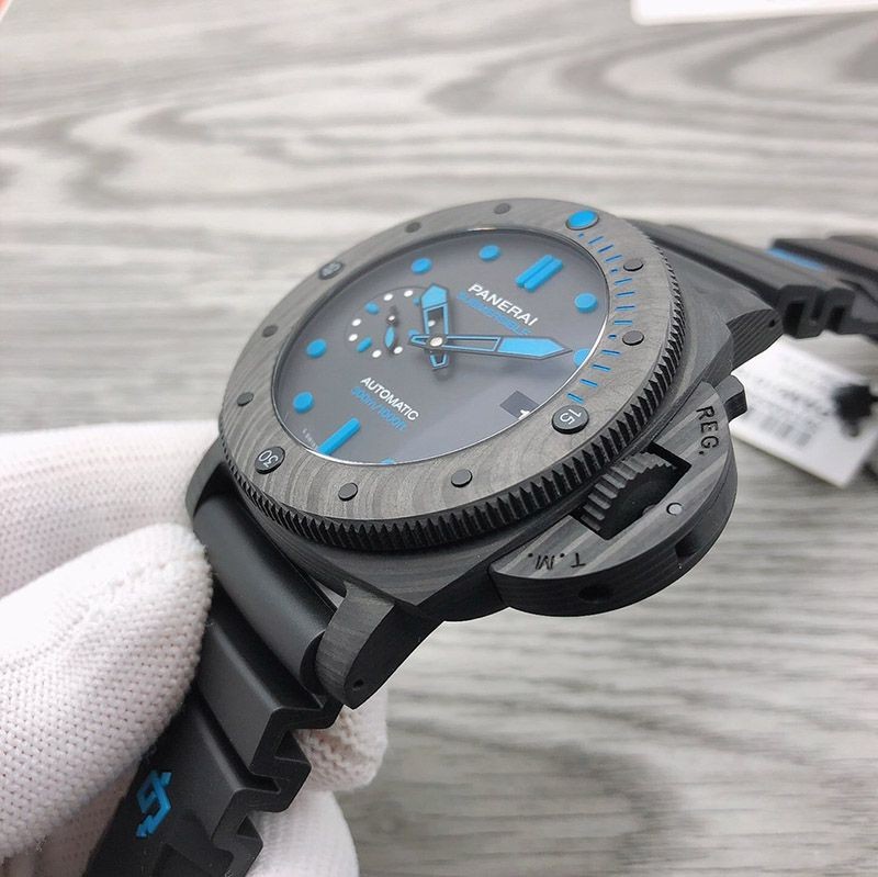 世界中で大人気♪パネライ サブマーシブル カーボテック PAM01616高い品質