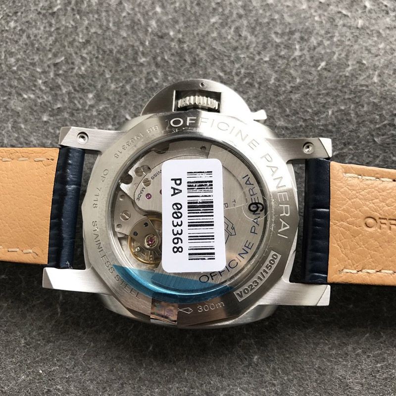 色鮮やかなブルー文字盤が人気！パネライ ルミノール GMT コピー PAM1033N級品