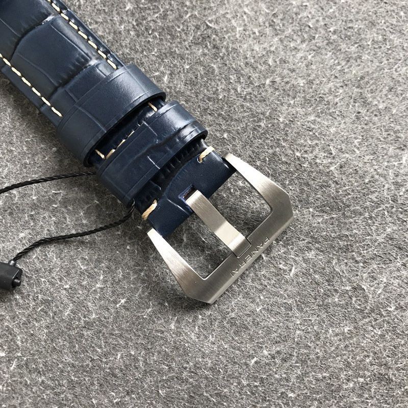 色鮮やかなブルー文字盤が人気！パネライ ルミノール GMT コピー PAM1033代引きを販売