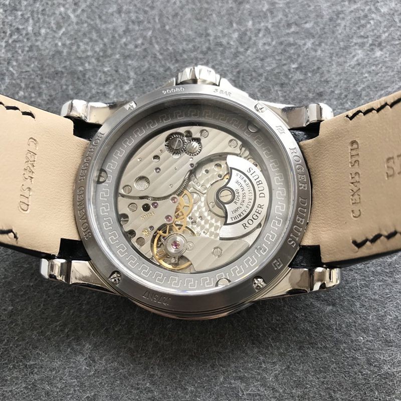 人気急上昇ロジェデュブイ 偽物 エクスカリバー45 DBEX0544N級品