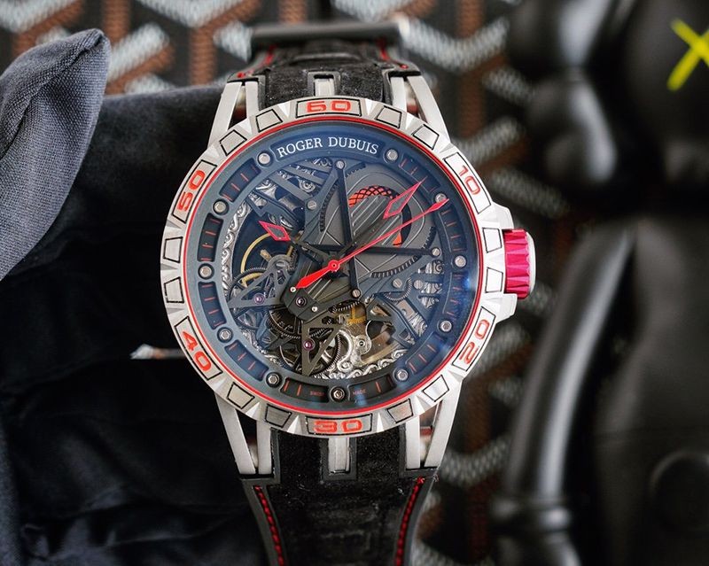 完売必至ロジェデュブイ 偽物 エクスカリバー スパイダーウラカン 自動巻き 約46MM 3色 roe79577代引きを販売