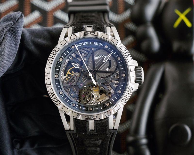 完売必至ロジェデュブイ 偽物 エクスカリバー スパイダーウラカン 自動巻き 約46MM 3色 roe79577品質保証