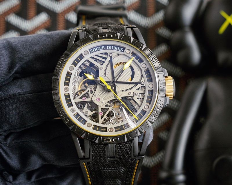 秋冬新作ロジェデュブイ コピー エクスカリバー スパイダーウラカン 自動巻き 約46MM 3色 rov55453通販