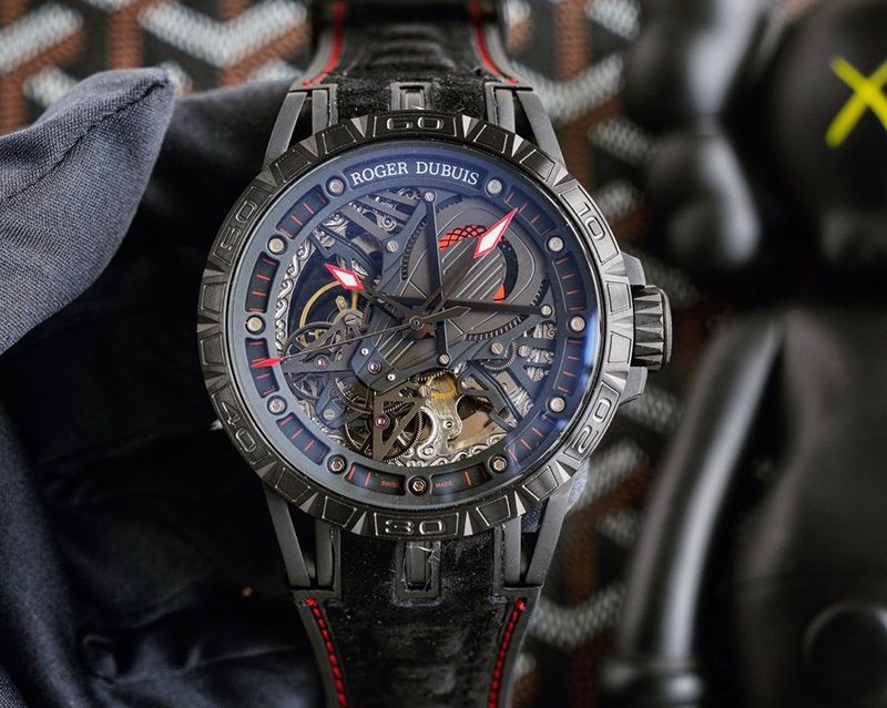 秋冬新作ロジェデュブイ コピー エクスカリバー スパイダーウラカン 自動巻き 約46MM 3色 rov55453品質保証