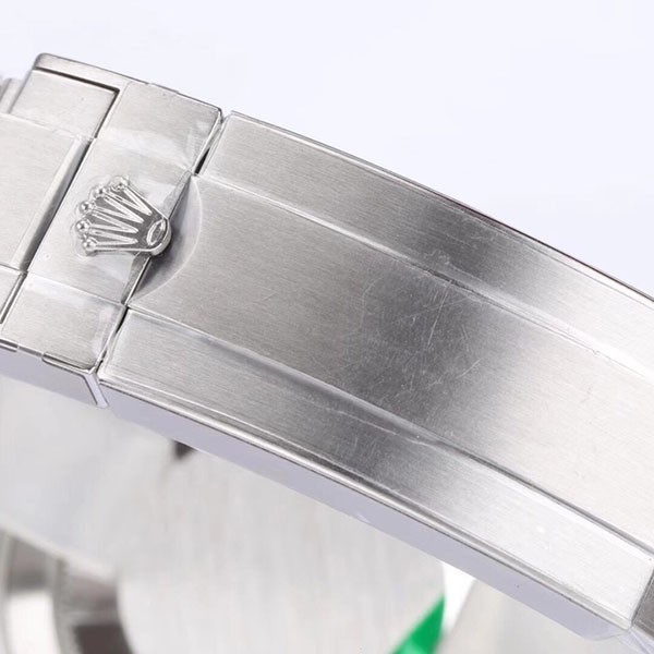入手困難ロレックス サブマリーナ デイト40mm コピー ステンレス メンズ 自動巻き 116610LNN級品