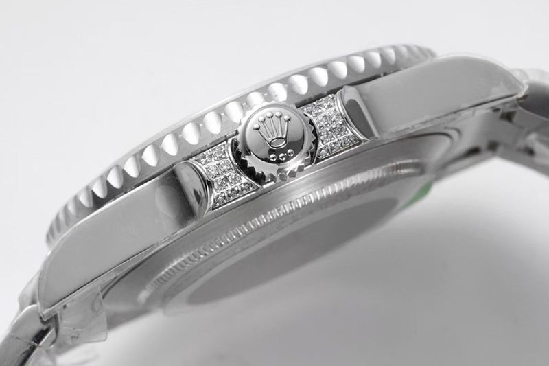 大人気新作！ロレックス サブマリーナ 偽物★デイト 自動巻き ダイヤモンドをセットしたベゼル 40.0mm 116659SABR最高級