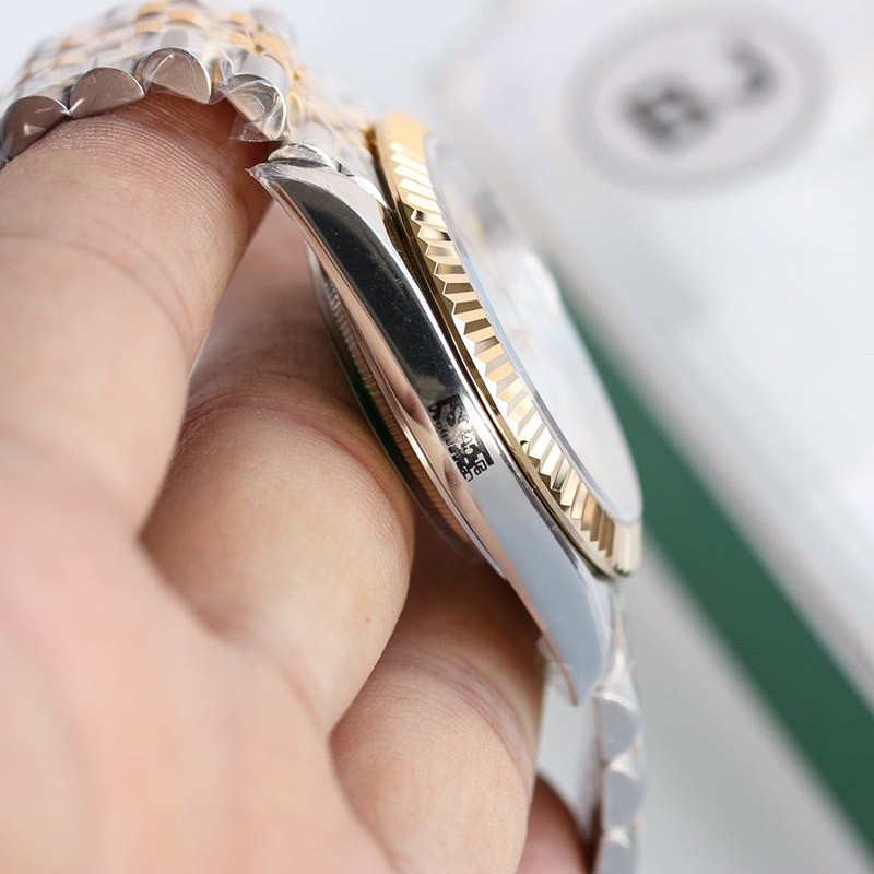 可愛い ロレックス 腕時計 偽物 デイトジャスト 41mm ブラック メンズ 126333人気