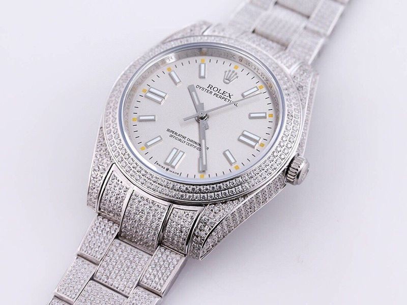 大人気！ ロレックス 時計 コピー オイスターパーペチュアル 41 ホワイト 全面ダイヤ メンズ M124300