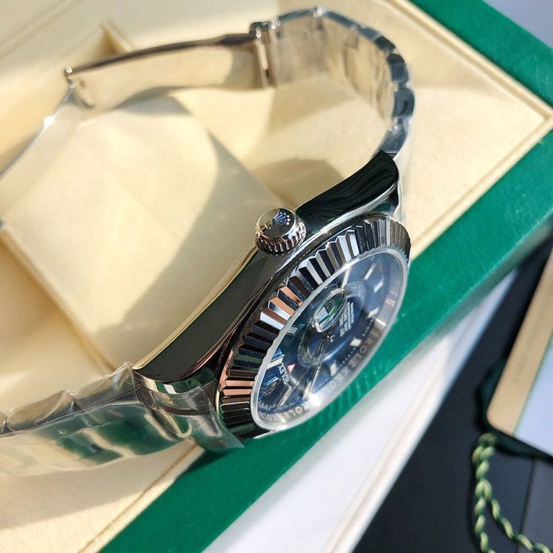 ロレックス スカイドゥエラー 偽物 42MM 自動巻き rob66300最高級