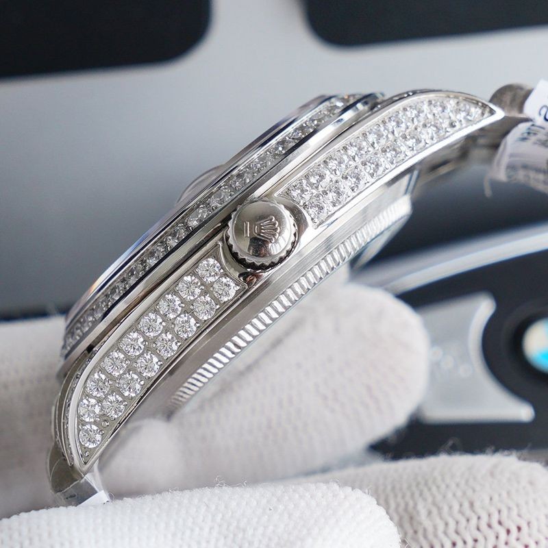 希少色 ロレックス 時計 偽物 デイトジャスト 41MM ホワイト メンズ 全面ダイヤ rob66947N級品
