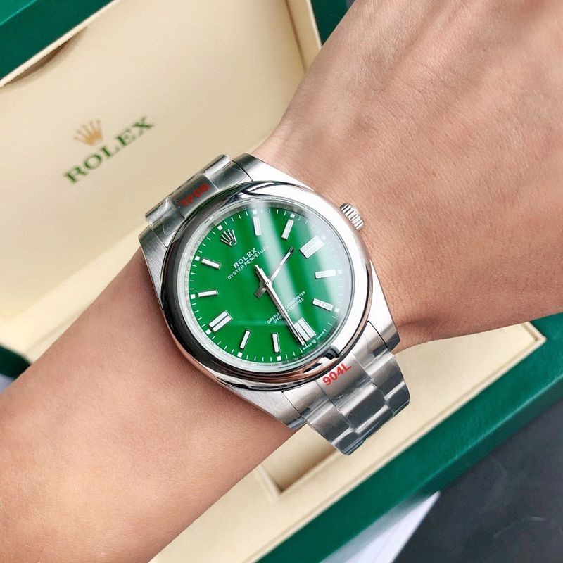 ★日本!!人気！ロレックス 時計 コピー オイスターパーペチュアル 41mm 124300代引きを販売