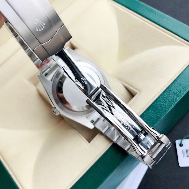 ロレックス 時計 スーパーコピー オイスターパーペチュアル 41 メンズ レッド rod90185N級品