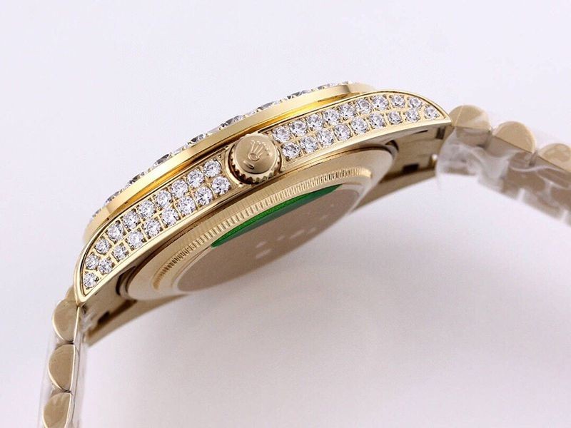関税負担なしロレックス  時計 偽物 デイトジャスト 41mm メンズ レッド 全面ダイヤド  roe47613人気