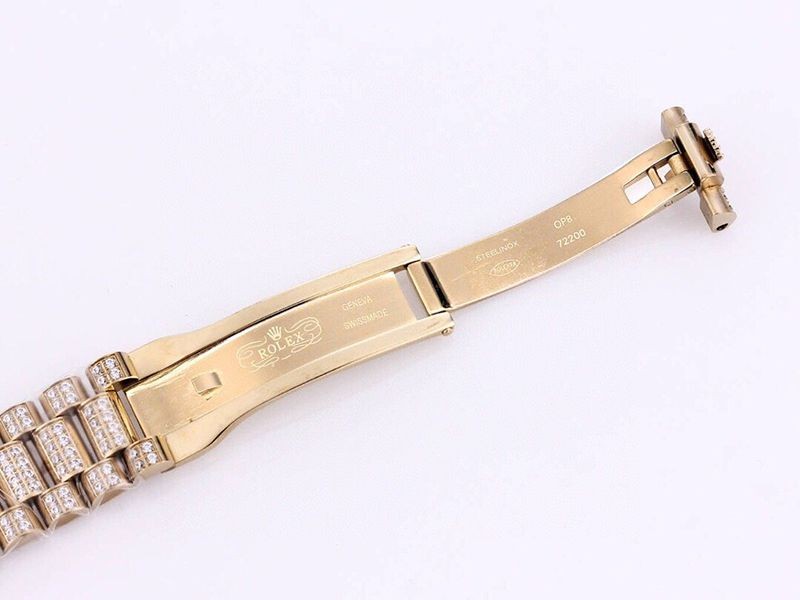 関税負担なしロレックス  時計 偽物 デイトジャスト 41mm メンズ レッド 全面ダイヤド  roe47613代引きを販売