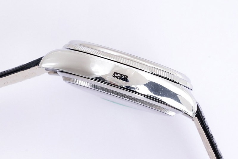 目を惹くカラー ロレックス 偽物 チェリーニ 39MM roe82238最高級