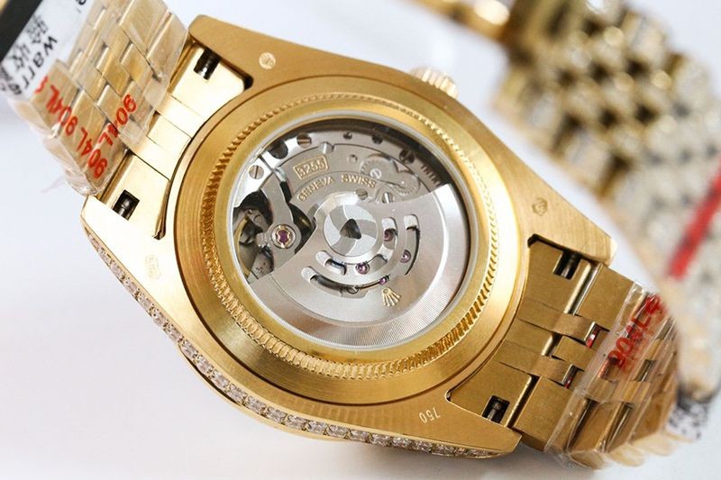 人気No1 ロレックス スーパーコピー 時計 デイトジャスト 41MM ホワイト ダイヤモンドベゼル 18K  roo38140N級品