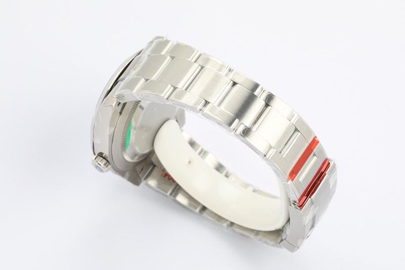 セール新作 ロレックス 時計 偽物 オイスターパーペチュアル 41mm roq55834N級品