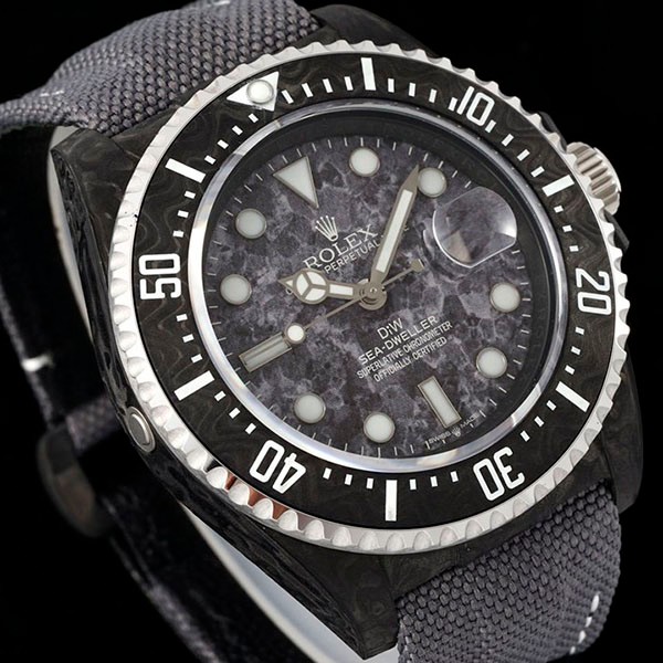 一目惚れ♪ロレックス DiW カーボン サブマリーナ コピー "ALL CARBON BLACK" rox30040高い品質