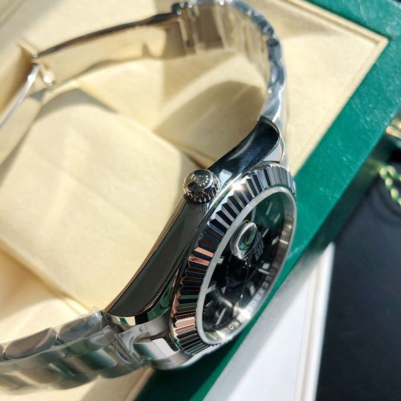 [送料無料]  ロレックス スカイドゥエラー 42MM 自動巻き 偽物 roy31044最高級