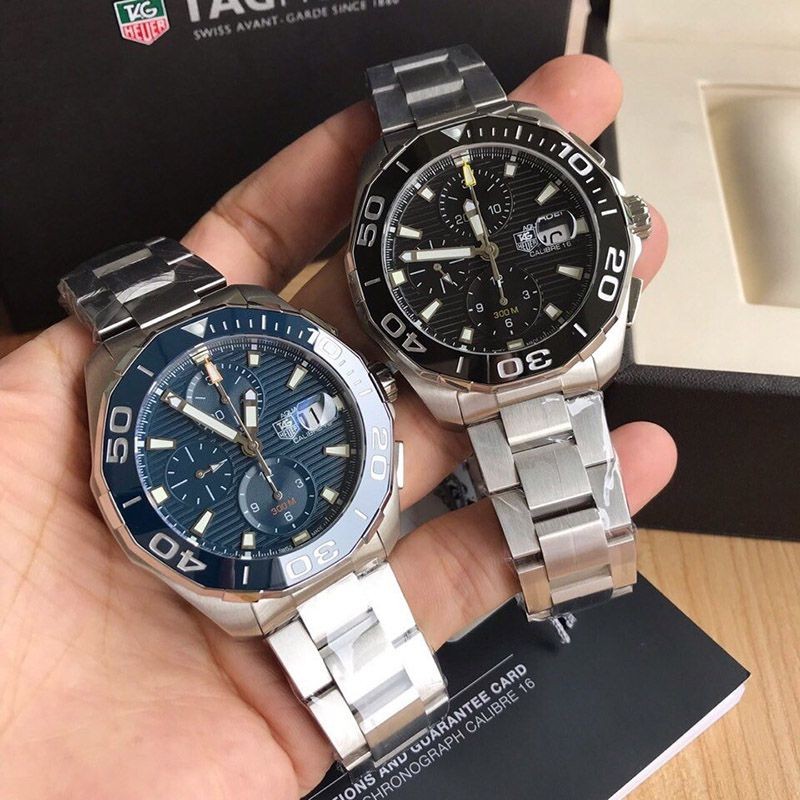 超話題!タグホイヤー アクアレーサークォーツ 偽物 クロノグラフ 直径 43 mm CAY111B.BA0927代引きを販売