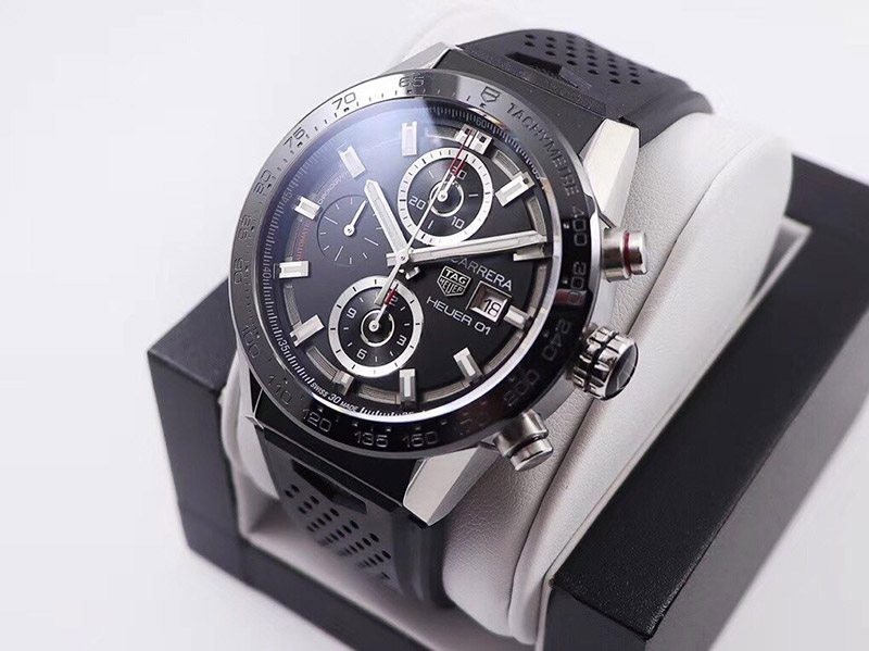 人気急上昇 タグホイヤー カレラ スケルトン コピー 文字盤 ステンレス メンズ 腕時計 43 mm TAi86398