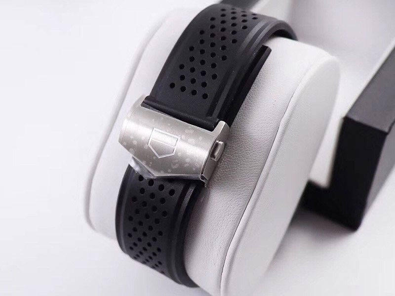 人気急上昇 タグホイヤー カレラ スケルトン コピー 文字盤 ステンレス メンズ 腕時計 43 mm TAi86398N級品