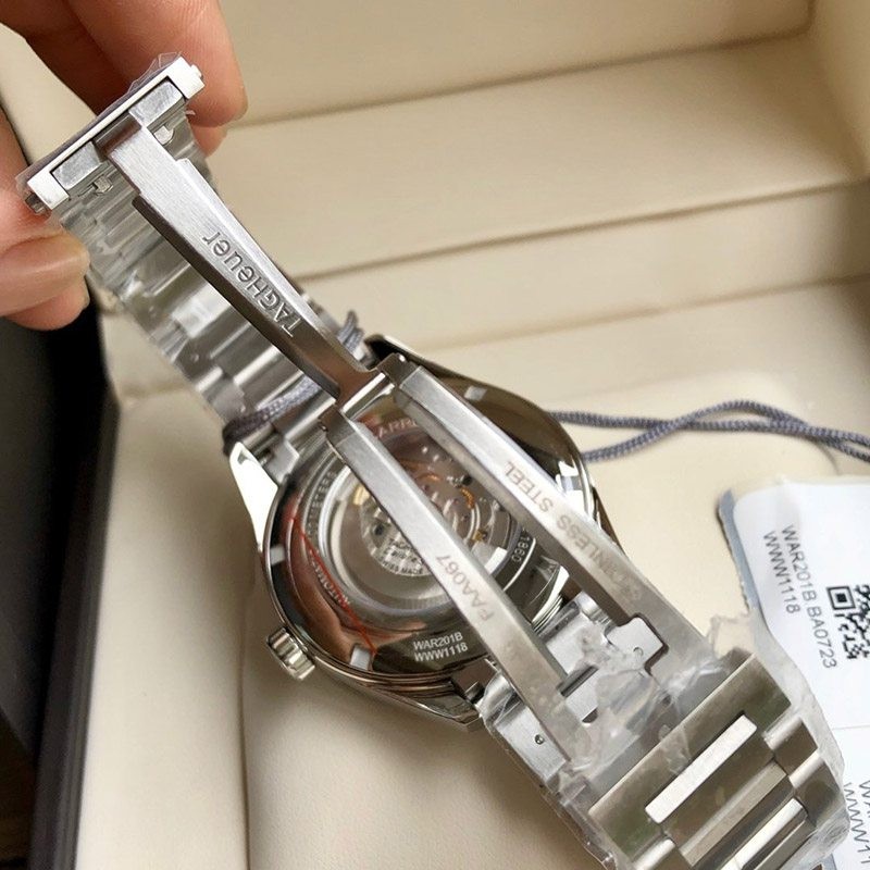 21AW新作 タグホイヤー カレラ マザーオブパール ステンレス 腕時計 コピー WAR201B.BA0723通販