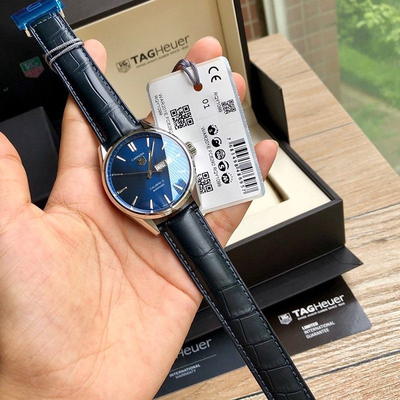 入手困難 タグホイヤー カレラ 偽物 自動巻き ブルー ステンレス メンズ 腕時計 WAR201E.FC6292人気