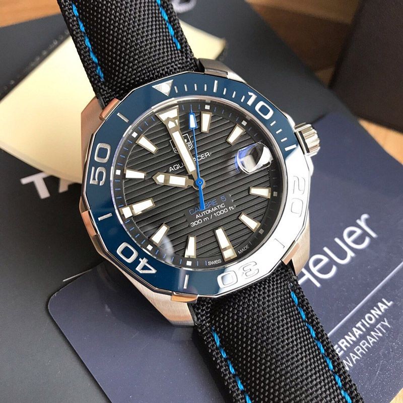 【日本未発売】タグホイヤー アクアレーサー コピーキャリバー5 ブラック/ステンレス/ナイロン41mm TAg53788激安送料無料