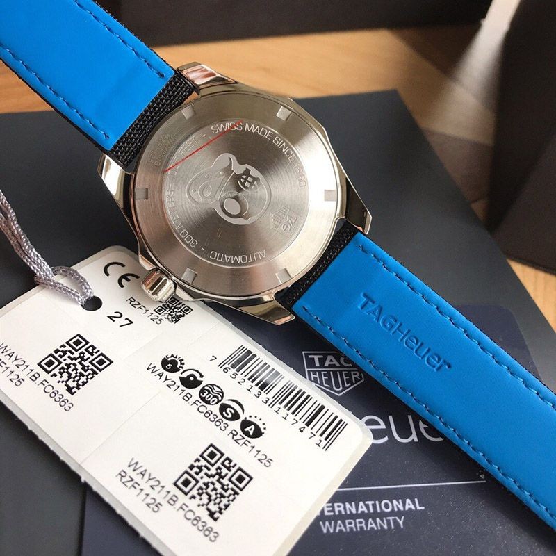 【日本未発売】タグホイヤー アクアレーサー コピーキャリバー5 ブラック/ステンレス/ナイロン41mm TAg53788人気