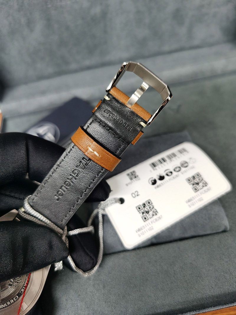 人気No1 タグホイヤー オータヴィア 偽物自動巻ウォッチ 直径 42 mm WBE5111.FC8267最高級