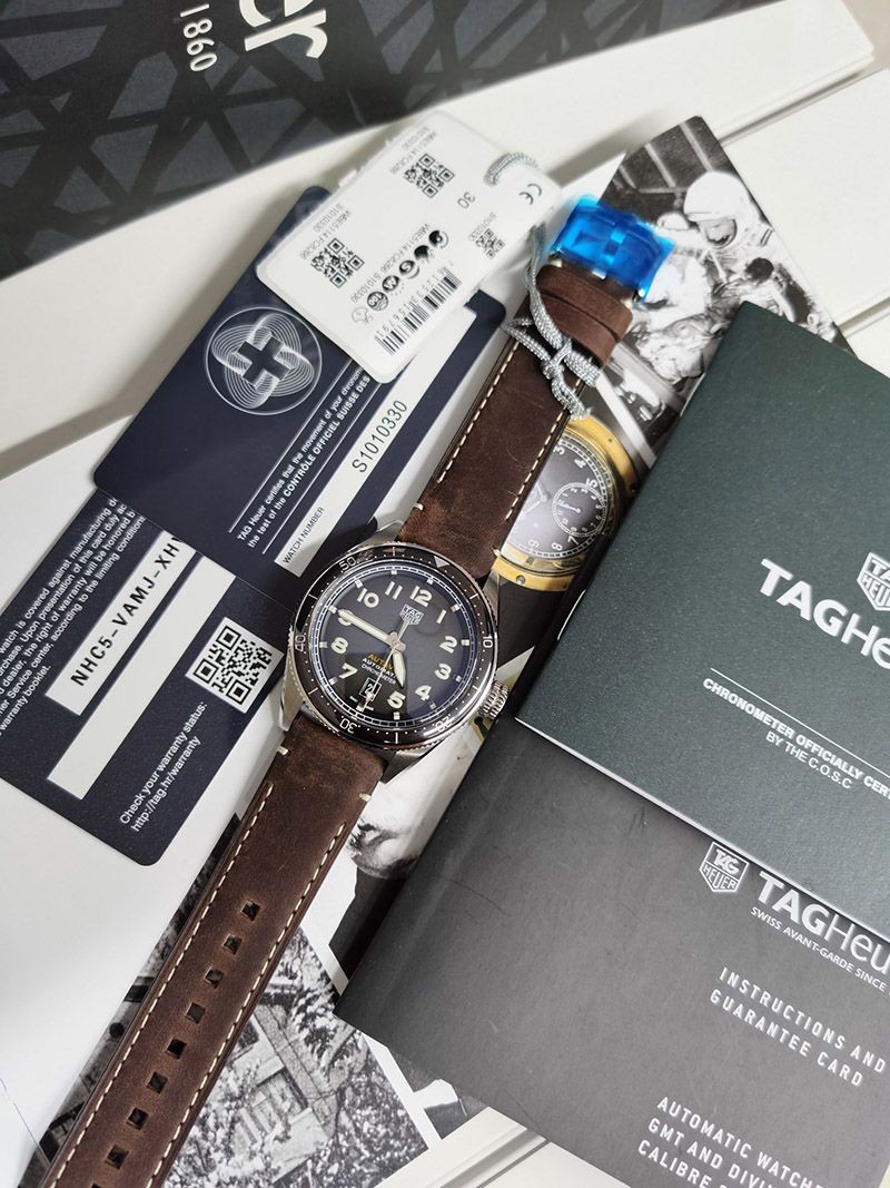 超希少！タグホイヤー オータヴィア コピー 自動巻ウォッチ 直径 42 mm WBE5114.FC8266通販