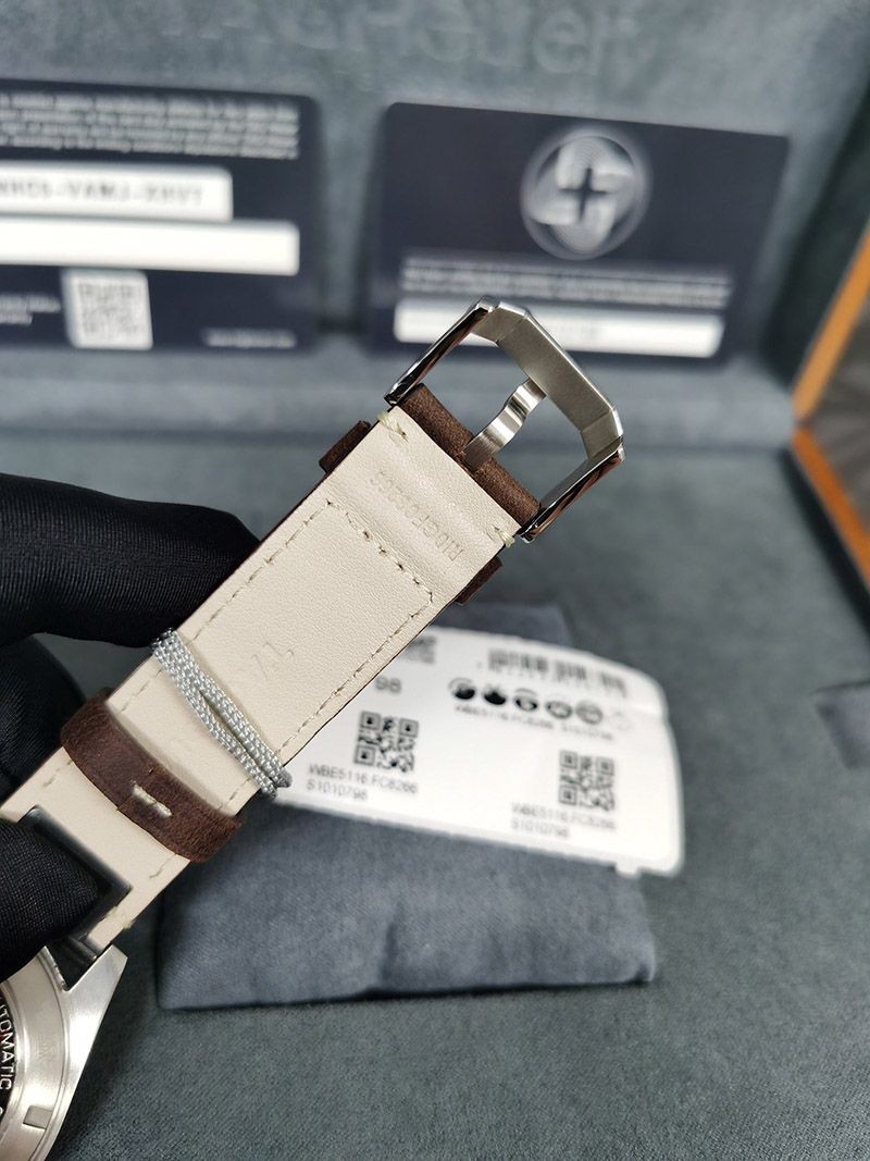 超話題!タグホイヤー オータヴィア コピー 自動巻ウォッチ - 直径 42mm WBE5116.FC8266最高級